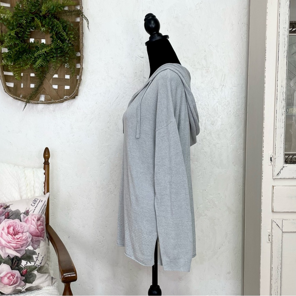 Barefoot Dreams CozyChic Ultra Lite Gray Hooded Pullover - Picture 5 of 10